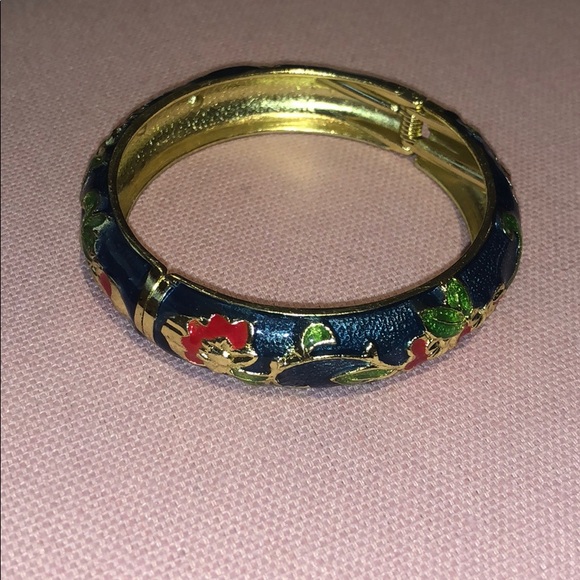 Floral blue and red bracelet - Picture 4 of 5